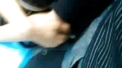 Mačić besplatni poenici radi analni seks.