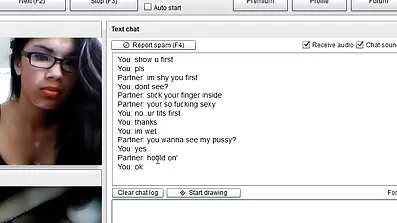 Teen masturbira s xxx filmovix dva vibratora.