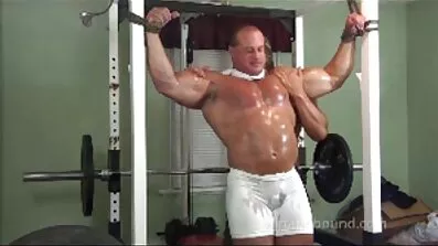 Jebeno dvije prijateljice xxx filmovi sa prevodom u donjem rublju.