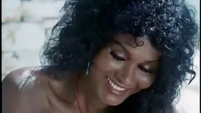 Plavuša se predaje Gospodinu. xxxl filmovi