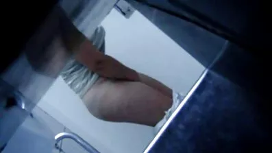 Naizmjence jebu tri ljepotice različitih porno filmovi sex nacionalnosti.