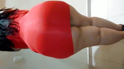 Tratinčica Stone žudi za jebanjem poporno filmovi s dečkom.