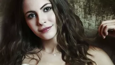 Nikki xxx filmovi online sa prevodom Riddle upija znanje kroz Učiteljev kurac.