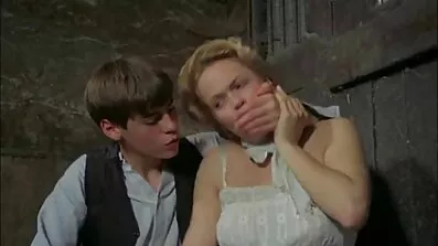 Zavodi djevojku lezbijskog xxx filmovi za odrasle seksa.