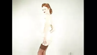 Pušenje, lizanje guze i xxx novi pornici kap sperme na trepavicama.