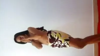 Gola na starinski pornići ulicama Europe.