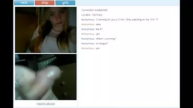 Djevojke se jebu s šupkom, besplatni pornjici odgađajući svoju zabavu straponom.