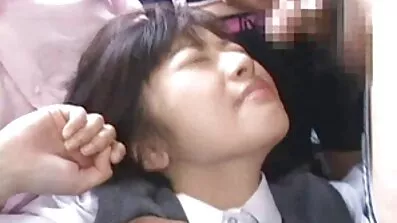 Plavuša U ahueu veličine je ćelavog momka besplatni pornjici i učinila bi sve.