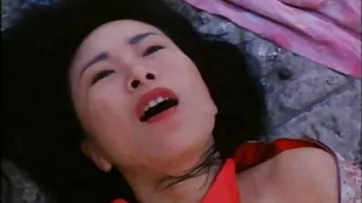 Mackenzie Moss poro filmovi jebanje s crnim muškarcem i ubrizgava.