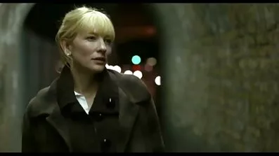 Connie Carter masturbira u kadi. filmovixxx