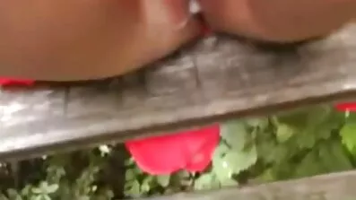 Nezasitna djevojka jebanje sa suprugom. cuckold filmovi