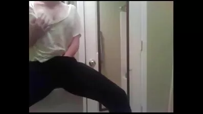 Osjetio erotik filmovi sam erekciju i idemo jebati Kajlera kvinna.