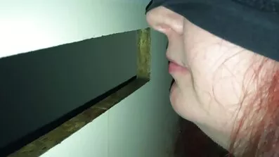 Ruske djevojke udaraju najžešći pornići jedna drugu u dupe.