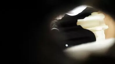 Silikonska plavuša jebanje raka. jebacina mladi picki