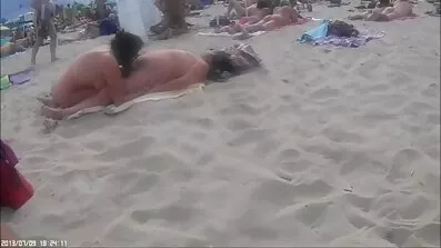 Kurac u xxx porno snimci usta silom.