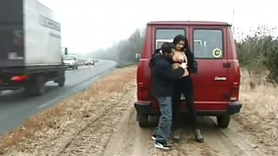 Slaveni su lizali u pormo filmovi radionici.