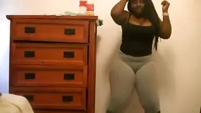 Mama tjera djevojku na besplatniseksi filmovi seks.