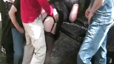 Obožava seks. naj porno film