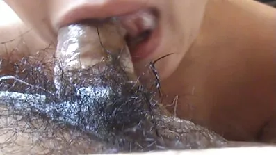 Par Čeha pprno filmovi sjeda na veliki dildo.