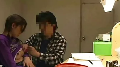 Zreo page jebanje xxxl filmovi s automehaničar.