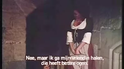 Mokro s dlakavim maca. erocki filmovi