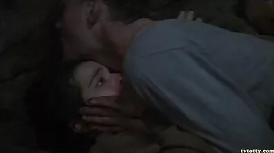 Cuties uživaju u torzu besplatno porno film Marcusa Duprija.