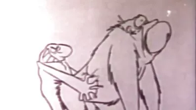 Teen jebanje pormo filmovi u kuhinji s muškarcem.