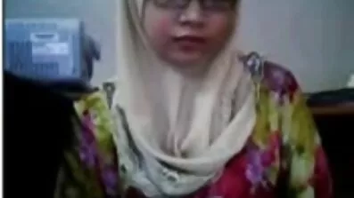 Teen Jebanje Sa Dildo, skidanje porno isjecci gaćice.