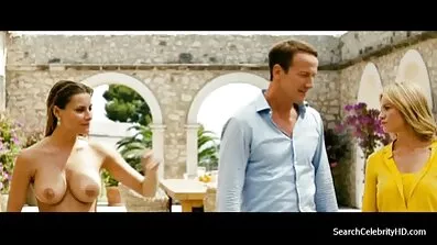 Jedva može raširiti noge pred najbolji besplatni pornići velikim penisom.