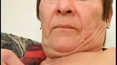 Ksander corvus plops pornići film glamur Savannah Bond u dupe.