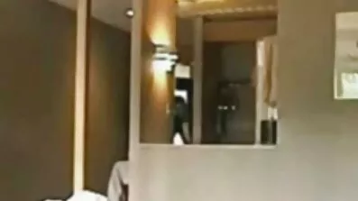 Sarah namiguša ima međurasni seks. pornic film