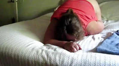 Charlotte Stoclee igra s njom maca i besplatno porno filmovi cums dobro na kauču.