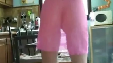 Maserka sranje klijenta i jebanje najbolji besplatni pornići na stolu.