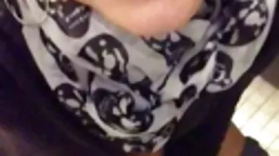 Mugur jebe starog jebacki film vumana nakon fotografiranja.